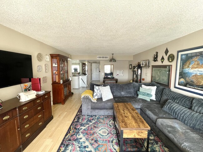 Building Photo - 4236 Deste Ct
