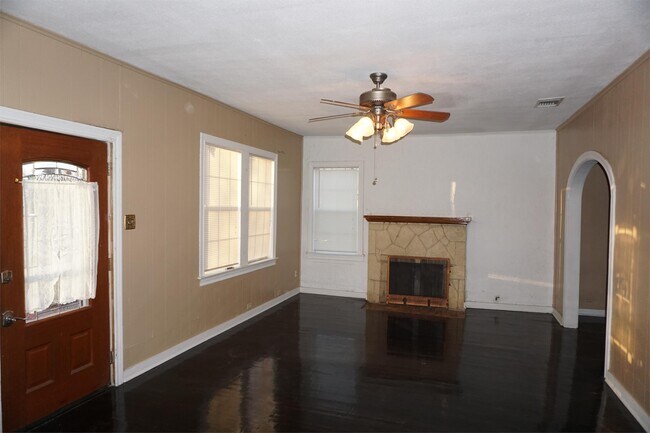 Building Photo - 934 SW 38th St