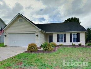 Building Photo - 3015 Trellis Ln