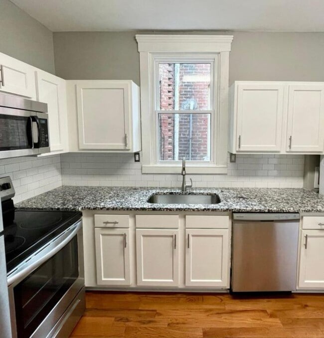 Photo - 1425 S Brook St House