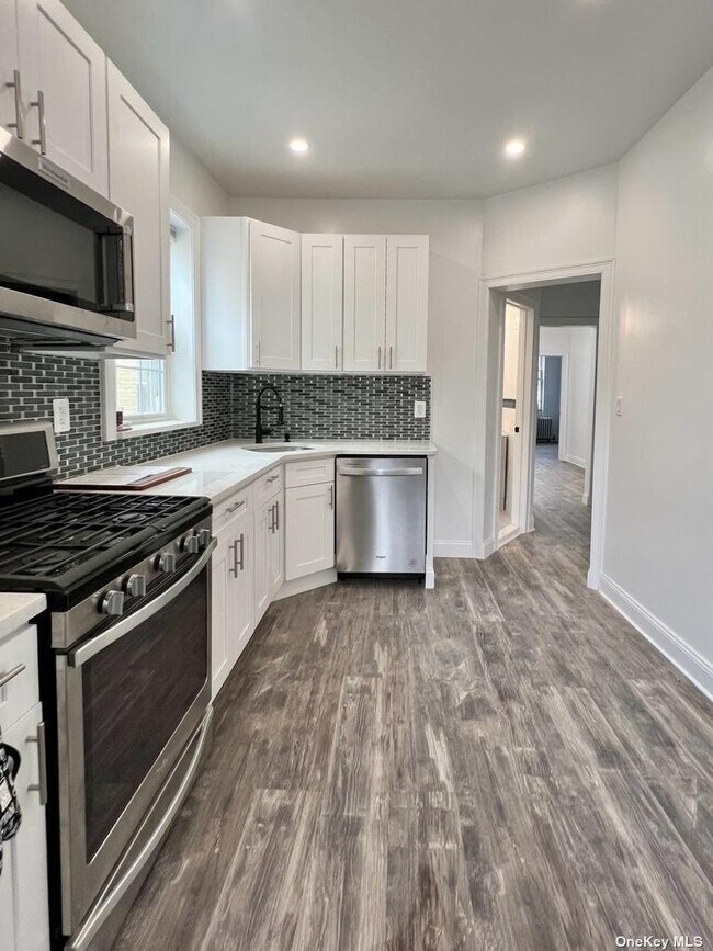 Foto del edificio - 20-60-60 45th St