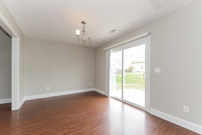 Foto del edificio - 1028 Tammy Sue Ln