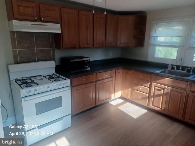 Foto del edificio - 225 Otter St