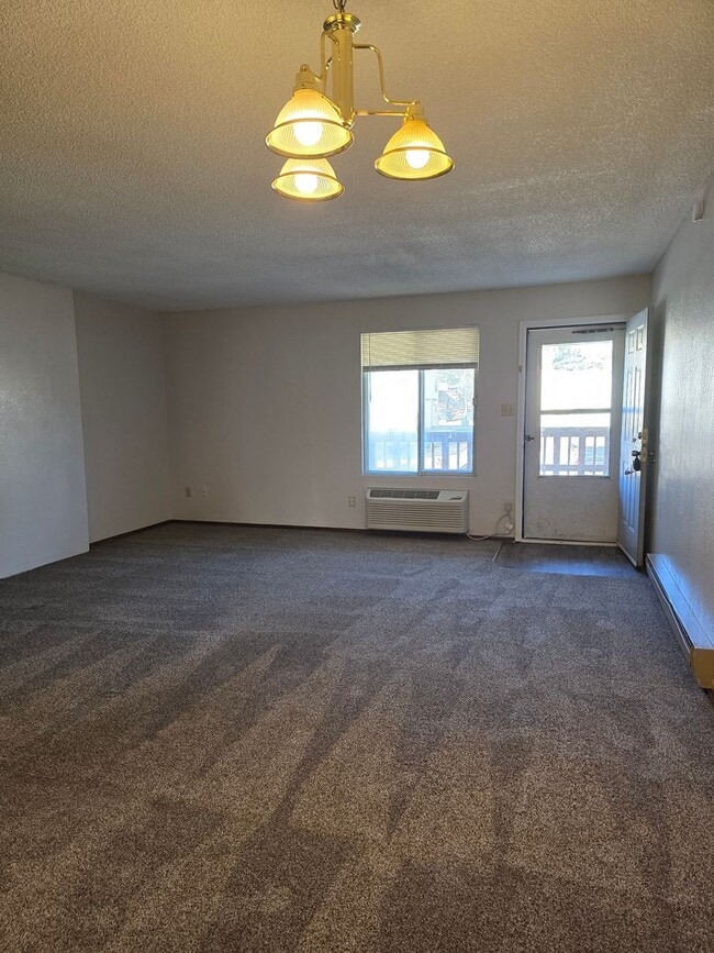 Foto del edificio - 1 Bed 1 Bath Apt.