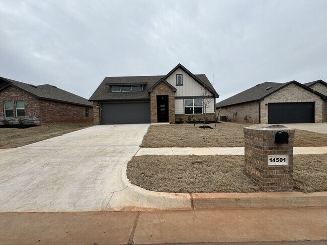Foto del edificio - Luxury Farm style 4 Bedroom 2 Bathroom Hom...