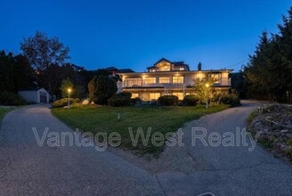 Building Photo - 3940 Angus Dr