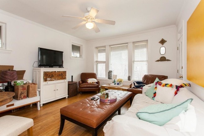 Foto del edificio - 518 W Deming Pl