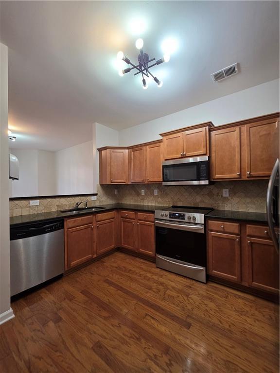 Foto del edificio - 3090 Branham Dr