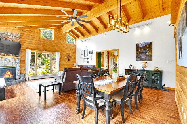 Photo - 28609 Mountain View Rd House