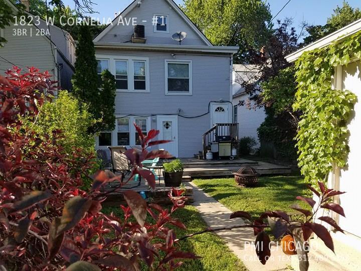 Foto principal - GORGEOUS 3be/2 full ba condo, yard, hardwo...