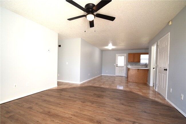 Building Photo - 12 Burnett Cir