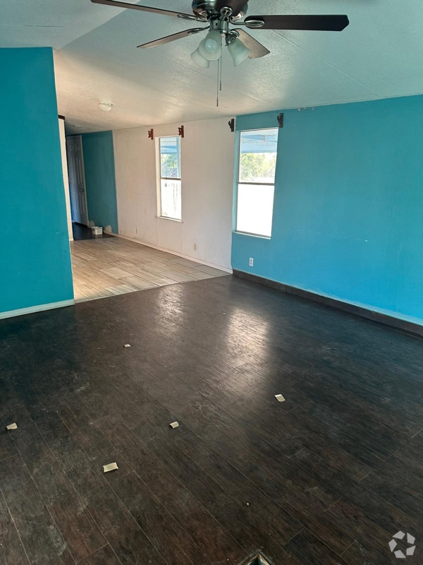Building Photo - 14063 Bradley Rd