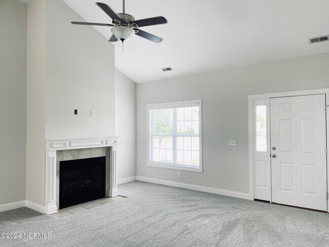 Building Photo - 454 Branchwood Dr