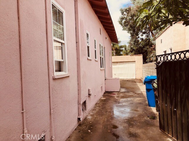 Foto del edificio - 6711 Arlington Ave