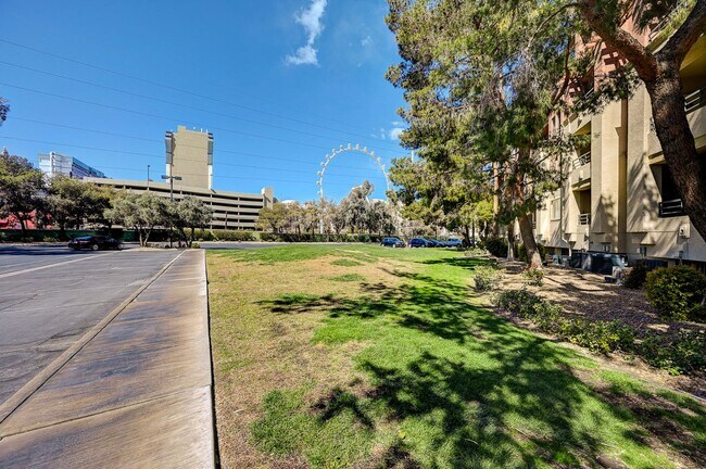 Building Photo - Meridian 124- Stunning 2Bd/2Ba Residence