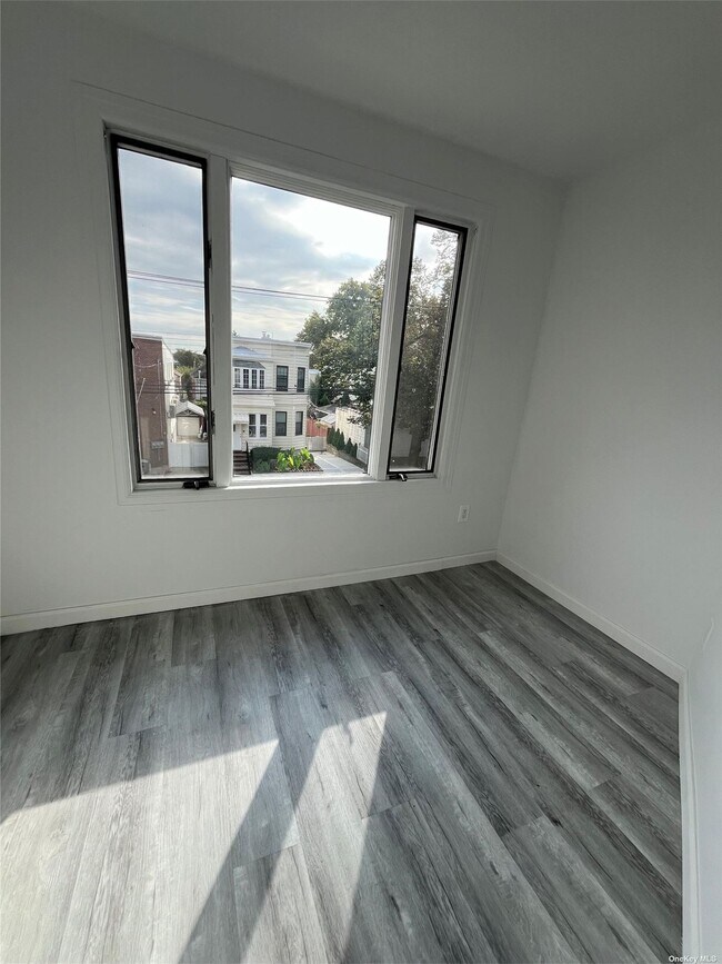 Building Photo - 13-26-26 125th St