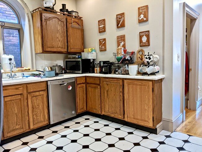 Foto del edificio - 616 Columbus Ave