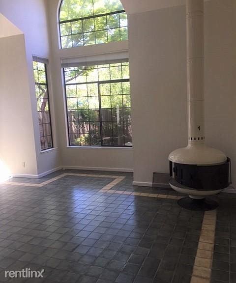 Building Photo - 3 br, 2 bath House - 404 Mott Ave