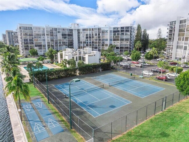 Foto del edificio - 800 Parkview Dr