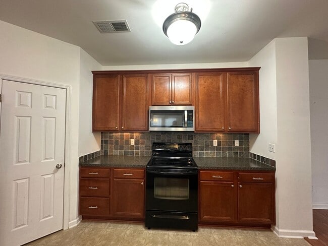 Building Photo - COMING SOON! Beautiful, Spacious 3 BR Home...