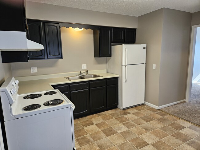 KITCHEN - 11819 County Road 438