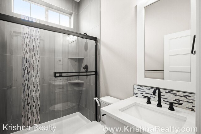 Foto del edificio - 4 br, 3 bath House - 11822 NW Thelin Ln