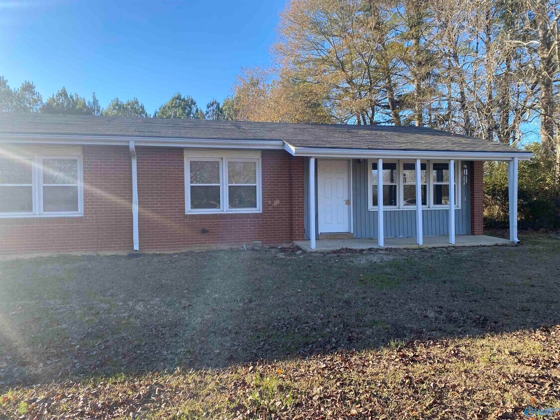 Foto principal - 8296 Old Railroad Bed Rd