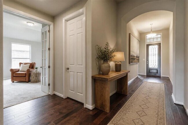 Building Photo - 5117 Texas Bluebell Dr