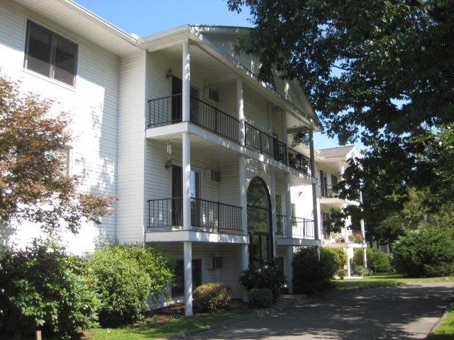 Foto principal - 173 Main St