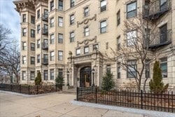 Building Photo - 1111 Boylston St