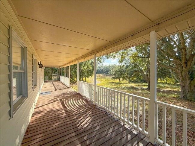 Building Photo - 2827 Sanctuary Ln