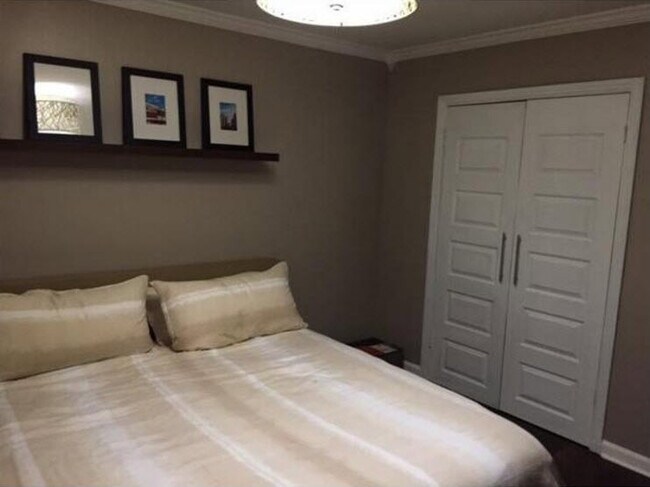 Foto del edificio - 430 Wimbledon Road Northeast