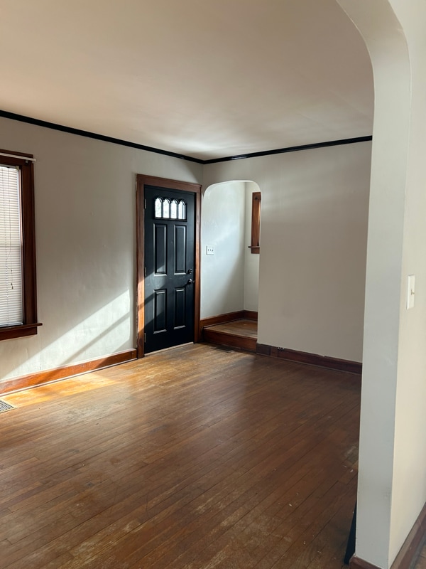 Building Photo - 1072 Willard Ave SE