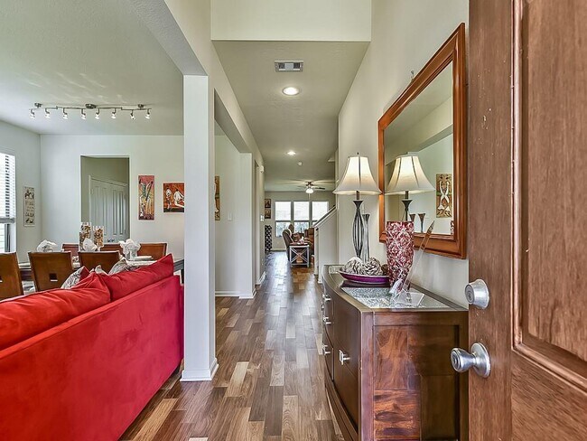 Building Photo - 15223 Sunlight Bay Ct