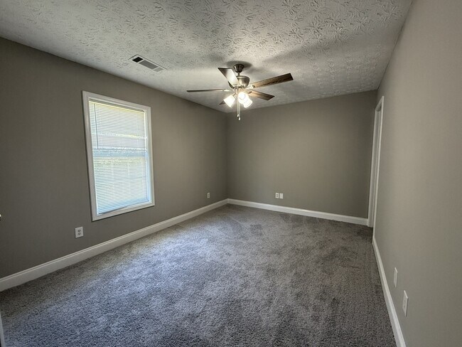 Foto del edificio - 209 Westchester Cir