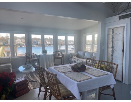 Building Photo - 75 Rocky Neck Ave