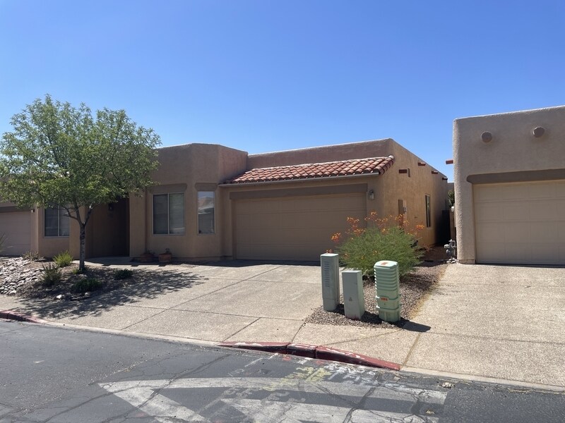 Building Photo - Painted Colt Loop-1589 E
