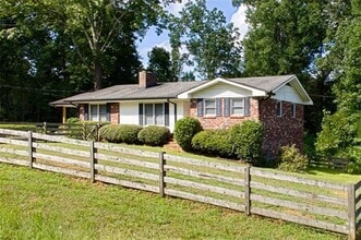 Building Photo - 4265 Hurt Bridge Rd