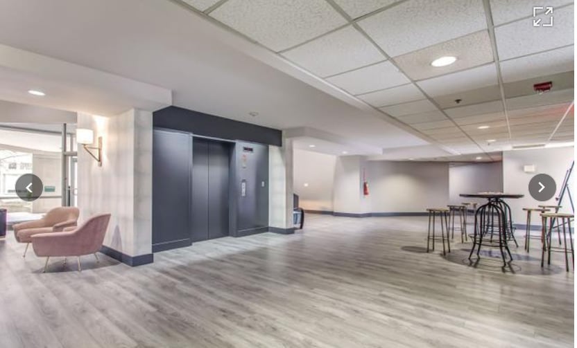 Lobby - 900 19th Ave S (Nashville, TN)
