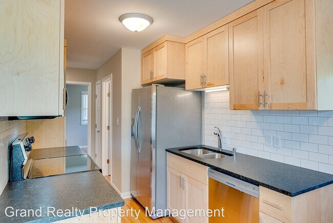 Foto del edificio - 3 br, 2 bath House - 2505 Edgcumbe Rd