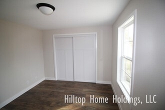 Building Photo - 27 Hilltop Rd