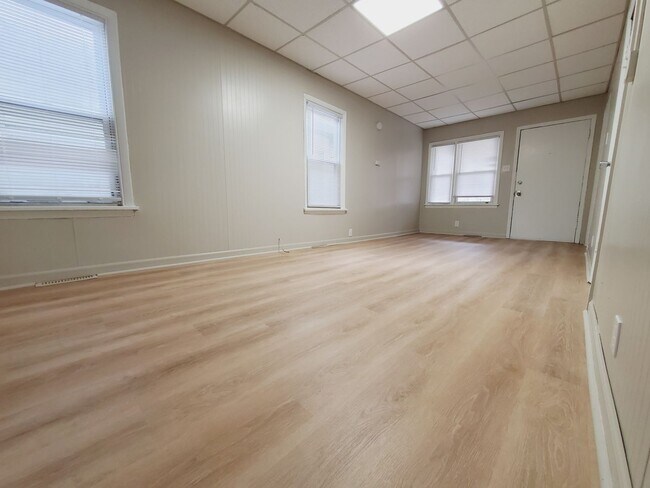 Building Photo - 4013 Melville