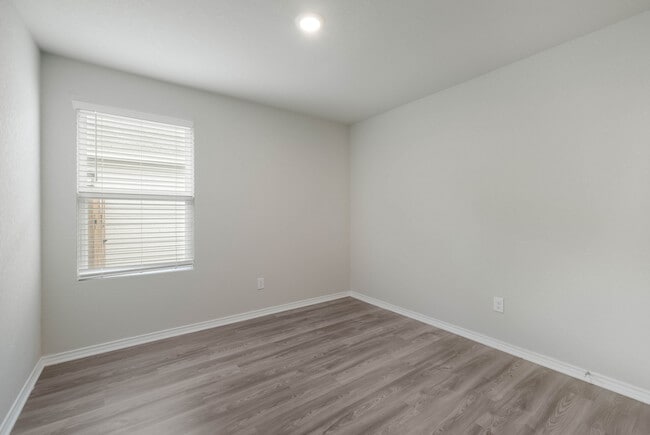 Building Photo - 4754 Republic View