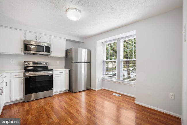 Building Photo - 529 Coral Reef Dr