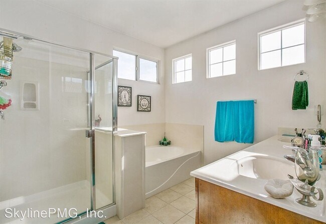 Building Photo - 3 br, 2.5 bath House - 4066 Bombili Street