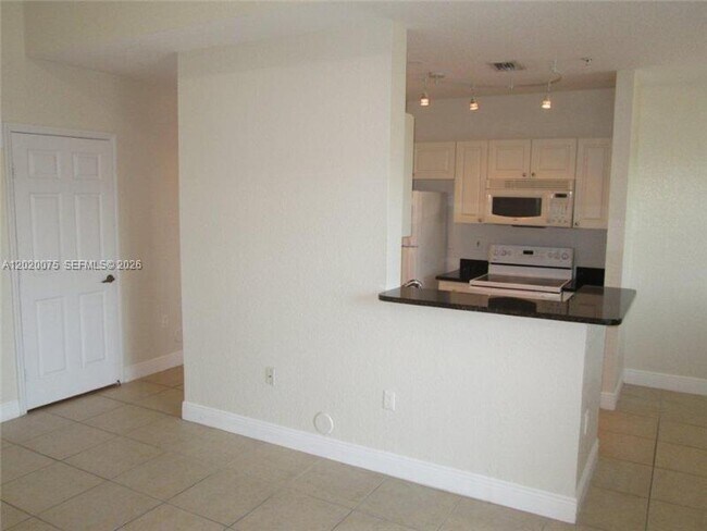 Building Photo - 21000 SW 87th Ave