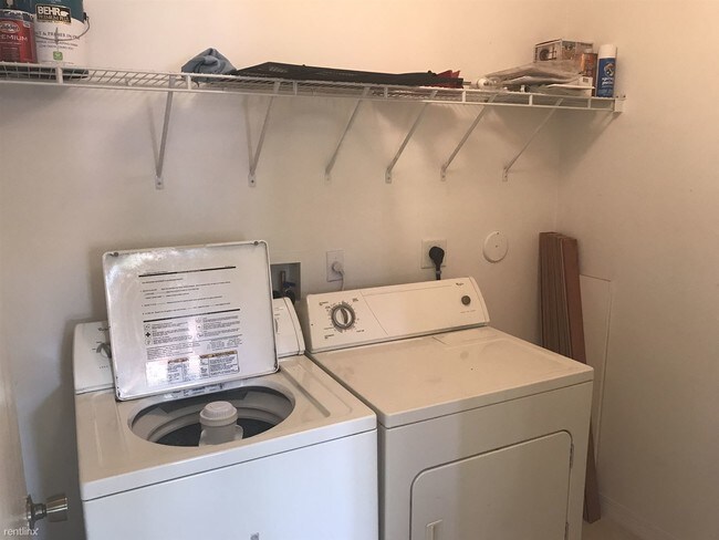 Foto del edificio - 3 br, 2.5 bath Room For Rent - 2291 Anchor Ct