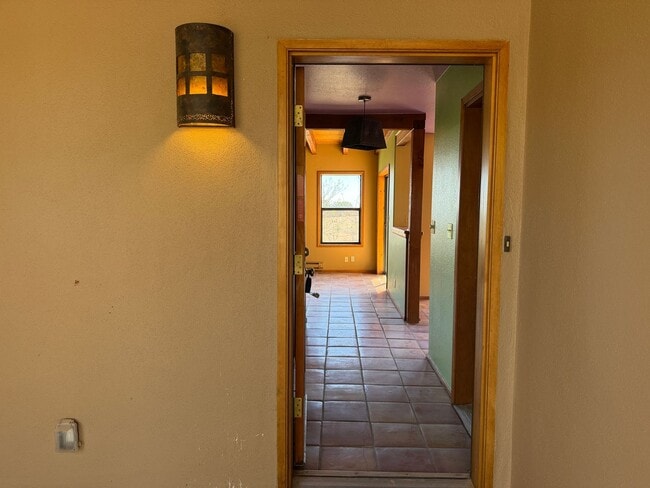 Building Photo - 13 Estacada Rd
