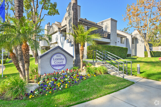 Signage - Lomita Court