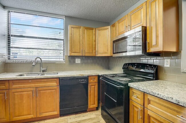 Foto del edificio - 1798 NW 55th Ave